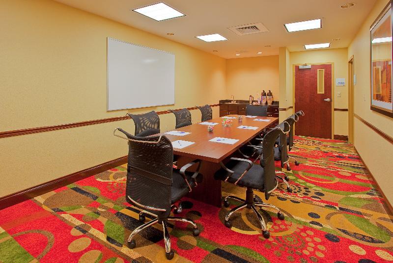 Holiday Inn Express Hotel & Suites Pensacola-West Navy Base By Ihg Beach Haven Экстерьер фото